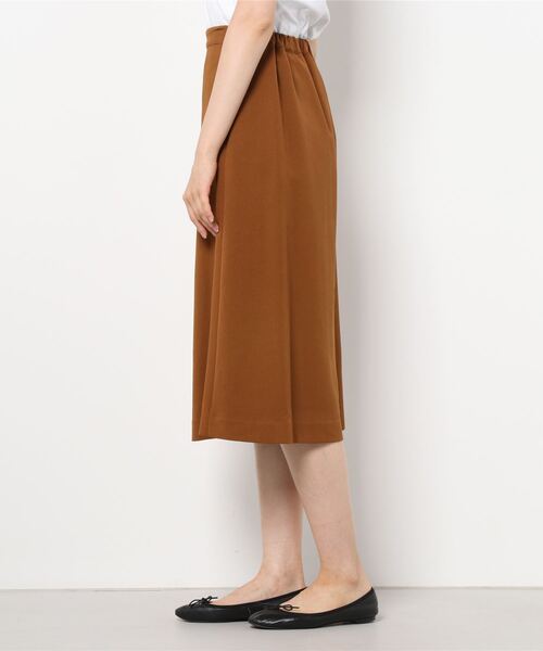 NARACAMICIE(ナラカミーチェ)の「カルゼ調Aラインスカート(スカート・レディース・ネイビー/ブラウン・MEDIUM)」の4枚目の写真