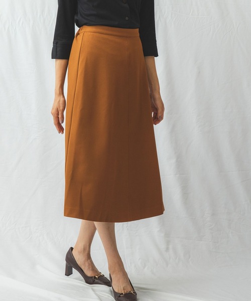NARACAMICIE(ナラカミーチェ)の「カルゼ調Aラインスカート(スカート・レディース・ネイビー/ブラウン・MEDIUM)」の8枚目の写真