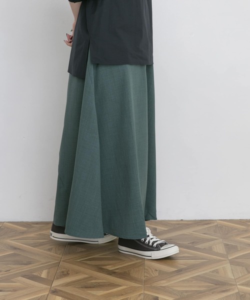 UR Lab.（アーバンリサーチラボ）の「『Sサイズ/低身長向け』フレアロングスカート（スカート・レディース・ライトカーキ/ブルー/ブラウン/レッド・SMALL/FREE）」の3枚目の写真