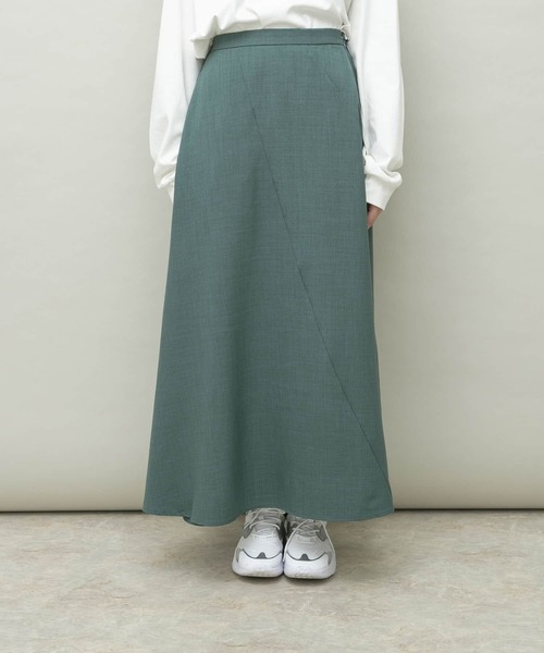 UR Lab.（アーバンリサーチラボ）の「『Sサイズ/低身長向け』フレアロングスカート（スカート・レディース・ライトカーキ/ブルー/ブラウン/レッド・SMALL/FREE）」の13枚目の写真