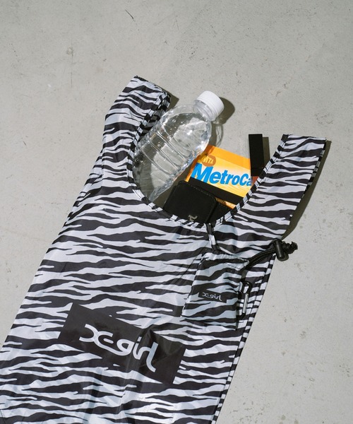 X-girl（エックスガール）の「SMALL REUSABLE BAG（エコバッグ/サブバッグ・レディース・ベージュ/ライトグリーン/ホワイト・ONE SIZE）」の5枚目の写真