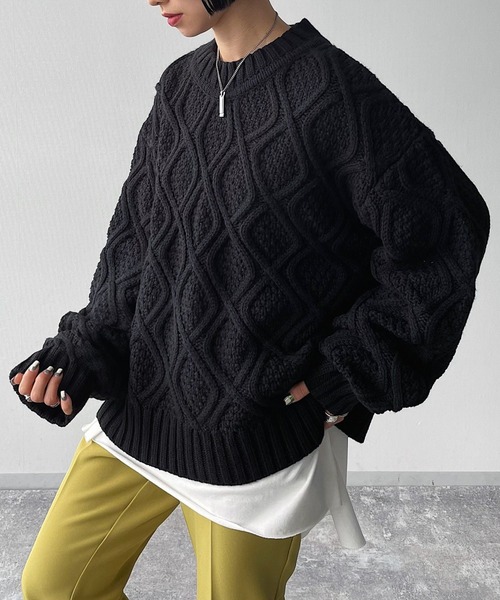 PAGEBOY(ページボーイ)の「リーフケーブルクループルオーバー / ボリューム袖 / オーバーサイズ(ニット/セーター・レディース・ブラック/オフホワイト/グリーン系その他/グレイッシュベージュ/オレンジ・FREE)」の2枚目の写真