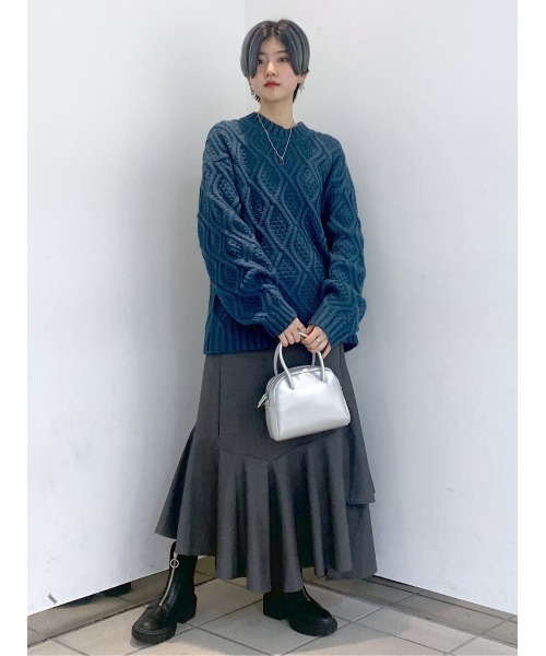 PAGEBOY(ページボーイ)の「リーフケーブルクループルオーバー / ボリューム袖 / オーバーサイズ(ニット/セーター・レディース・ブラック/オフホワイト/グリーン系その他/グレイッシュベージュ/オレンジ・FREE)」の16枚目の写真