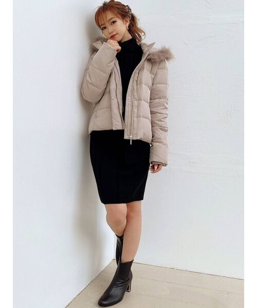 RESEXXY(リゼクシー)の「ショートダウンジャケット(ダウンジャケット/コート・レディース・ベージュ/ブラック/ホワイト・FREE)」の15枚目の写真