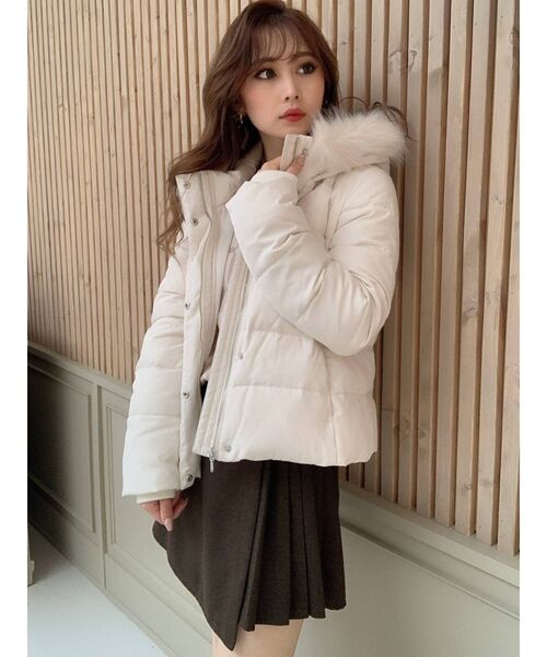 RESEXXY(リゼクシー)の「ショートダウンジャケット(ダウンジャケット/コート・レディース・ベージュ/ブラック/ホワイト・FREE)」の19枚目の写真