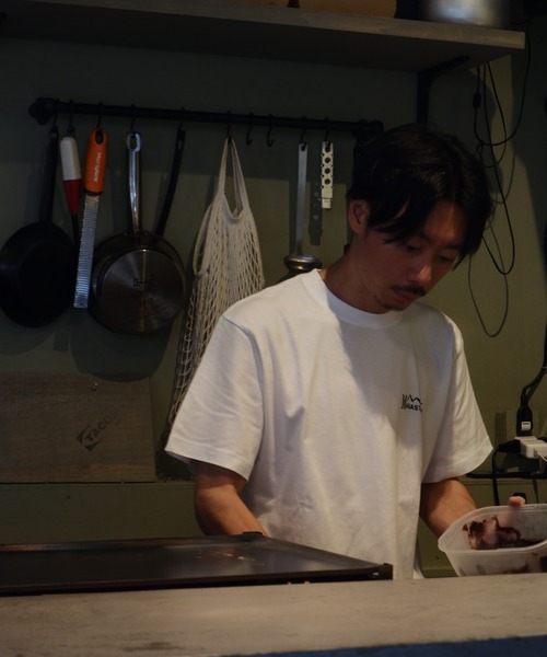 MANASTASH（マナスタッシュ）の「MANASTASH meets TACOS SHOP/マナスタッシュミーツタコスショップ PHOTO TEE（Tシャツ/カットソー・メンズ・ホワイト・MEDIUM/LARGE/X-LARGE/XX-LARGE）」の15枚目の写真