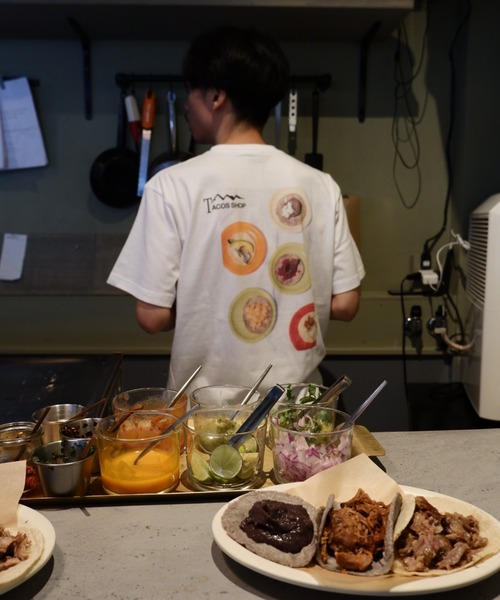 MANASTASH（マナスタッシュ）の「MANASTASH meets TACOS SHOP/マナスタッシュミーツタコスショップ PHOTO TEE（Tシャツ/カットソー・メンズ・ホワイト・MEDIUM/LARGE/X-LARGE/XX-LARGE）」の10枚目の写真