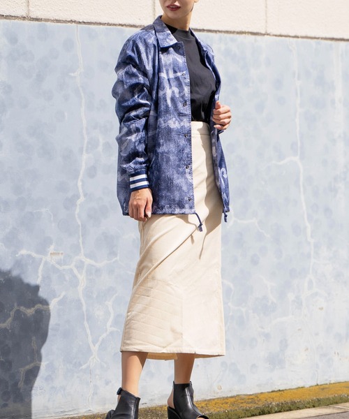 Champion(チャンピオン)の「【T18】【Champion/チャンピオン】 SATIN COACHES JACKET RIBBED CUFF PRINT(ミリタリージャケット・レディース・ブラック/ネイビー・SMALL/LARGE/MEDIUM)」の6枚目の写真