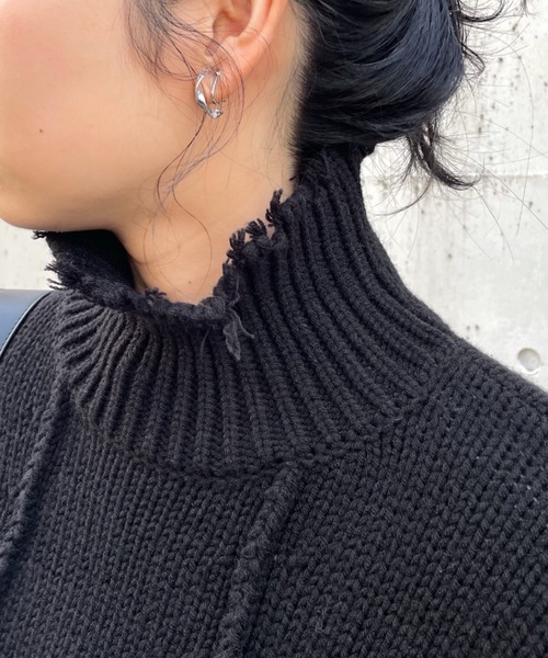 WHO'S WHO gallery（フーズフーギャラリー）の「ダメージハイネックニット（ニット/セーター・レディース・オフホワイト/ブラック/グリーン/ブルー/マスタード・FREE）」の7枚目の写真