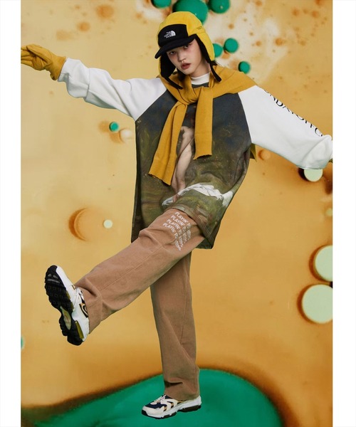 SUNDAYOFFCLUB（サンデイオフクラブ）の「SUNDAYOFFCLUB/サンデイオフクラブ/A Woodland Nymph MockNeck SweatShirts（スウェット・メンズ・ホワイト・MEDIUM/LARGE）」の14枚目の写真