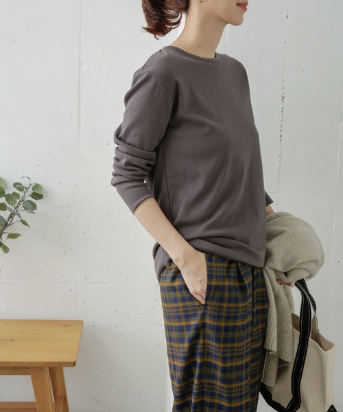 URBAN RESEARCH DOORS(アーバンリサーチドアーズ)の「『UR TECH』テレコクルーネックTシャツ(Tシャツ/カットソー・レディース・オフホワイト/チャコールグレー/ライトグレー・ONE)」の4枚目の写真
