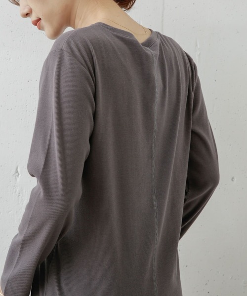URBAN RESEARCH DOORS(アーバンリサーチドアーズ)の「『UR TECH』テレコクルーネックTシャツ(Tシャツ/カットソー・レディース・オフホワイト/チャコールグレー/ライトグレー・ONE)」の21枚目の写真