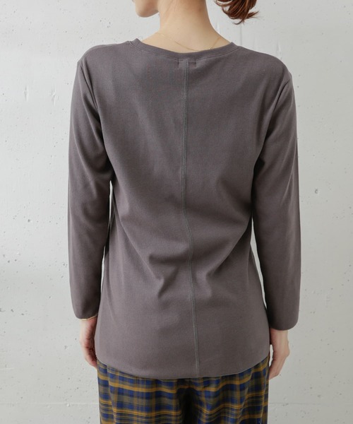 URBAN RESEARCH DOORS(アーバンリサーチドアーズ)の「『UR TECH』テレコクルーネックTシャツ(Tシャツ/カットソー・レディース・オフホワイト/チャコールグレー/ライトグレー・ONE)」の22枚目の写真