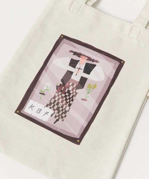 KBF(ケイビーエフ)の「Aki IshibashiコラボBAG(トートバッグ・レディース・ライトグレー/ベージュ/オフホワイト・ONE)」の12枚目の写真