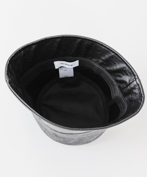 COLONY 2139（コロニートゥーワンスリーナイン）の「フェイクレザー深バケットハット（ハット・レディース・ブラック/アイボリー/ブラウン・FREE）」の8枚目の写真
