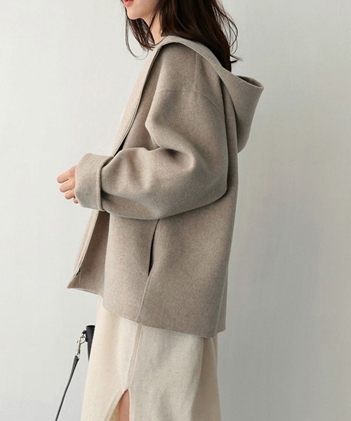 FRP（エフアールピー）の「YUGA　フード付きルーズシルエット　ショートコート（ブルゾン・レディース・ブラック/オートミール・XL/L/M）」の6枚目の写真