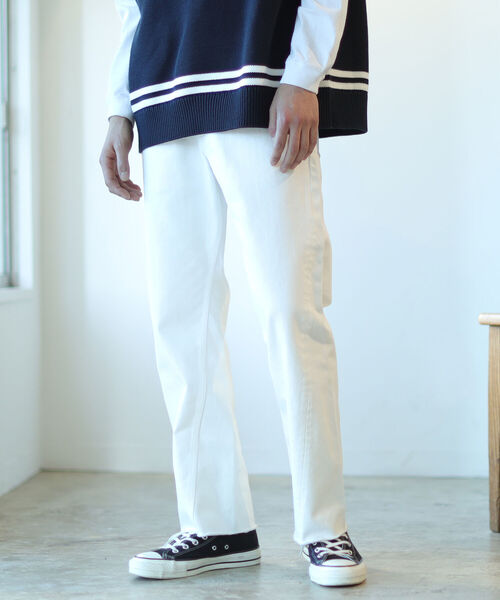 BEAMS(ビームス)の「BEAMS / スキュー カットオフ デニム パンツ(デニムパンツ・メンズ・ホワイト/インディゴブルー・SMALL/MEDIUM/LARGE/X-LARGE)」の3枚目の写真