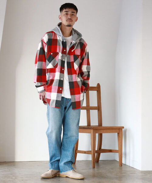 BEAMS(ビームス)の「BEAMS / スキュー カットオフ デニム パンツ(デニムパンツ・メンズ・ホワイト/インディゴブルー・SMALL/MEDIUM/LARGE/X-LARGE)」の13枚目の写真
