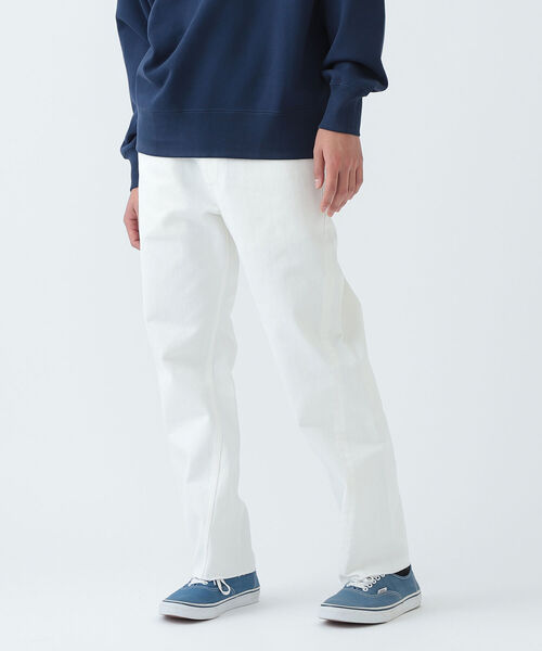BEAMS(ビームス)の「BEAMS / スキュー カットオフ デニム パンツ(デニムパンツ・メンズ・ホワイト/インディゴブルー・SMALL/MEDIUM/LARGE/X-LARGE)」の1枚目の写真