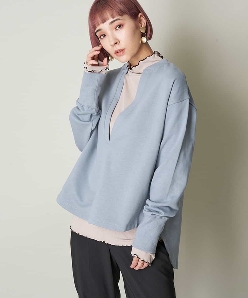 A de a.v.v（アードアー・ヴェ・ヴェ）の「深Vネックスウェット（トレーナー）（スウェット・レディース・チャコールグレー/ライトブルー/サンドベージュ・38/36）」の15枚目の写真