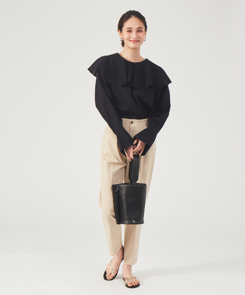 qualite（カリテ）の「【2way】コットンローンラッフルブラウス（シャツ/ブラウス・レディース・オフホワイト/キャメル/ブラック・フリー）」の5枚目の写真