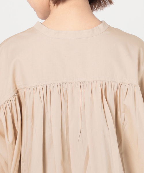 SLOBE IENA（スローブイエナ）の「《追加》ブロードギャザーノーカラーブラウス◆（シャツ/ブラウス・レディース・ホワイト/ベージュ/サックスブルー・FREE）」の14枚目の写真