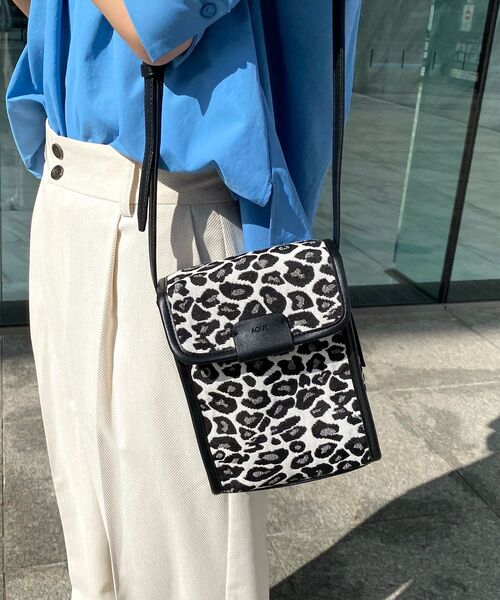 OPAQUE.CLIP（オペークドットクリップ）の「◆アソートフラップミニショルダー（ショルダーバッグ・レディース・オフホワイト/キャメル/ブラック系・00）」の19枚目の写真