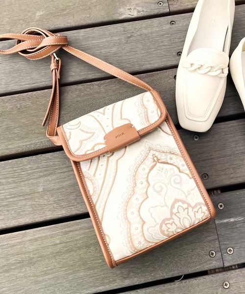 OPAQUE.CLIP（オペークドットクリップ）の「◆アソートフラップミニショルダー（ショルダーバッグ・レディース・オフホワイト/キャメル/ブラック系・00）」の3枚目の写真