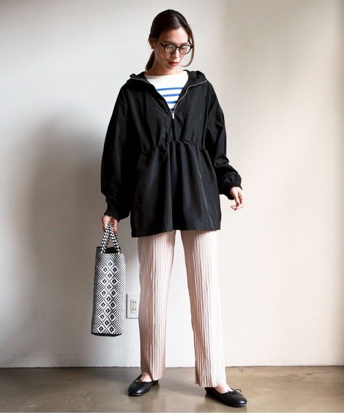 feepur(フェピュール)の「アノラックパーカー(その他アウター・レディース・ブラック/オフホワイト/グレイッシュベージュ・MEDIUM)」の5枚目の写真