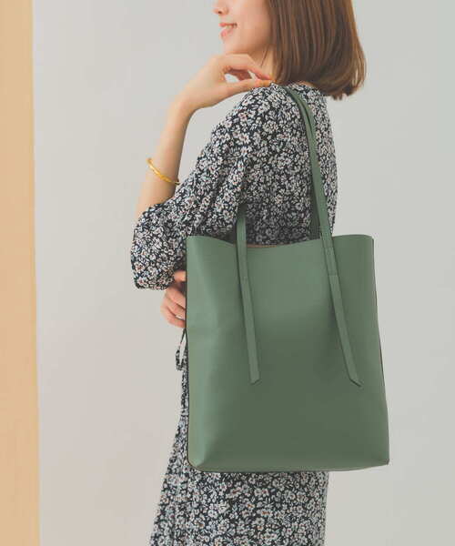 RODE SKO（ロデスコ）の「プレーントートバッグ（トートバッグ・レディース・アイボリー/ブラック/ライトブルー/オリーブ・ONE）」の13枚目の写真