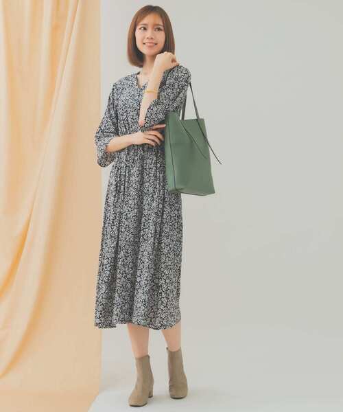 RODE SKO（ロデスコ）の「プレーントートバッグ（トートバッグ・レディース・アイボリー/ブラック/ライトブルー/オリーブ・ONE）」の7枚目の写真