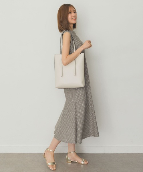 RODE SKO（ロデスコ）の「プレーントートバッグ（トートバッグ・レディース・アイボリー/ブラック/ライトブルー/オリーブ・ONE）」の14枚目の写真