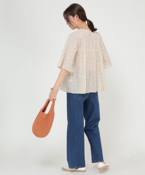 ikka(イッカ)の「デニムワイドパンツ(デニムパンツ・レディース・ブルー/オフホワイト/ダークネイビー・M/L/S)」の10枚目の写真