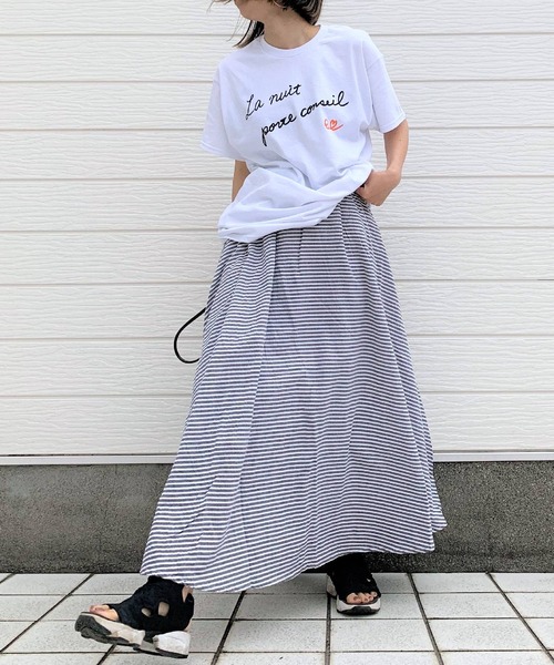 Q（キュー）の「La nuit ロゴT（Tシャツ/カットソー・レディース・ホワイト/オリーブ・MEDIUM）」の8枚目の写真