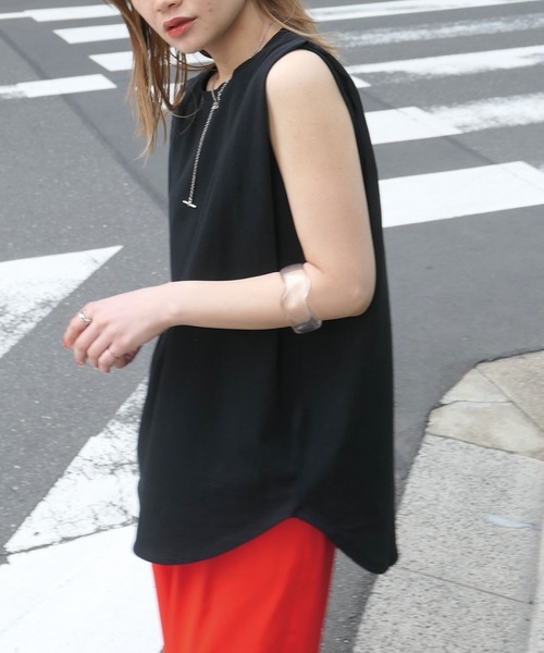 CORNERS(コーナーズ)の「ショルダータックカラータンク(タンクトップ・レディース・ホワイト/ブラック/ピンク/オレンジ/グリーン/ライム・M)」の3枚目の写真