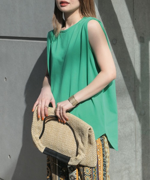 CORNERS(コーナーズ)の「ショルダータックカラータンク(タンクトップ・レディース・ホワイト/ブラック/ピンク/オレンジ/グリーン/ライム・M)」の10枚目の写真