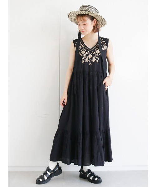 ehka sopo（エヘカソポ）の「インド刺繍ノースリワンピース（ワンピース・レディース・グリーン/ブラック/ブラウン・ﾌﾘ-）」の8枚目の写真