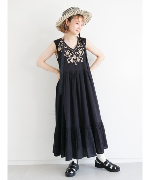 ehka sopo（エヘカソポ）の「インド刺繍ノースリワンピース（ワンピース・レディース・グリーン/ブラック/ブラウン・ﾌﾘ-）」の9枚目の写真