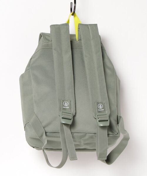 VOLCOM（ボルコム）の「VOL STONE DRAWSTRING（バックパック/リュック・レディース・マルチ/カーキ・O/S）」の3枚目の写真