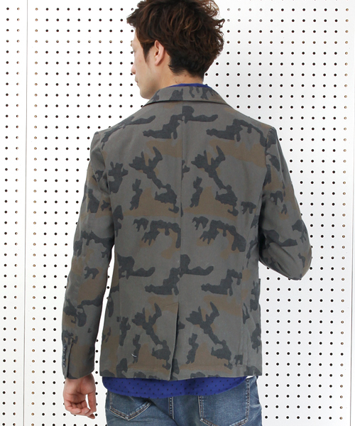 R.NEWBOLD（アールニューボールド）の「CAMOUFLAGE JACKET/迷彩ジャケット/155107 5S03（テーラードジャケット・メンズ・カーキ/ネイビー・X-LARGE/LARGE/MEDIUM/SMALL）」の15枚目の写真