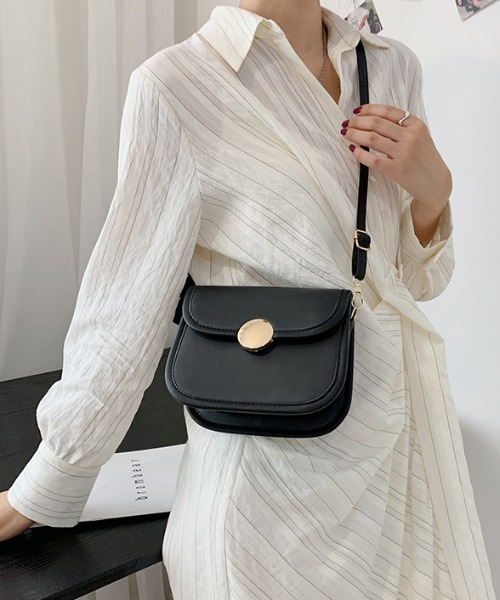 yuue' ( wear )(ユーイ)の「シンプルレザーショルダーバッグ(ショルダーバッグ・レディース・ブラック/ベージュ/オフホワイト・FREE)」の3枚目の写真