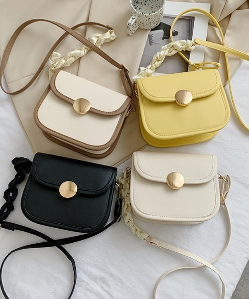 yuue' ( wear )(ユーイ)の「シンプルレザーショルダーバッグ(ショルダーバッグ・レディース・ブラック/ベージュ/オフホワイト・FREE)」の14枚目の写真