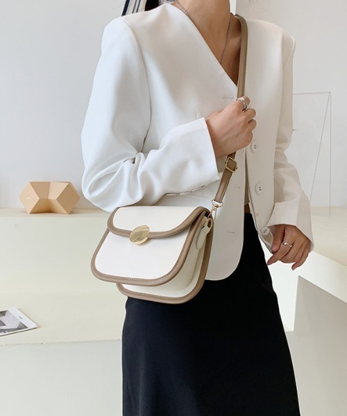 yuue' ( wear )(ユーイ)の「シンプルレザーショルダーバッグ(ショルダーバッグ・レディース・ブラック/ベージュ/オフホワイト・FREE)」の16枚目の写真
