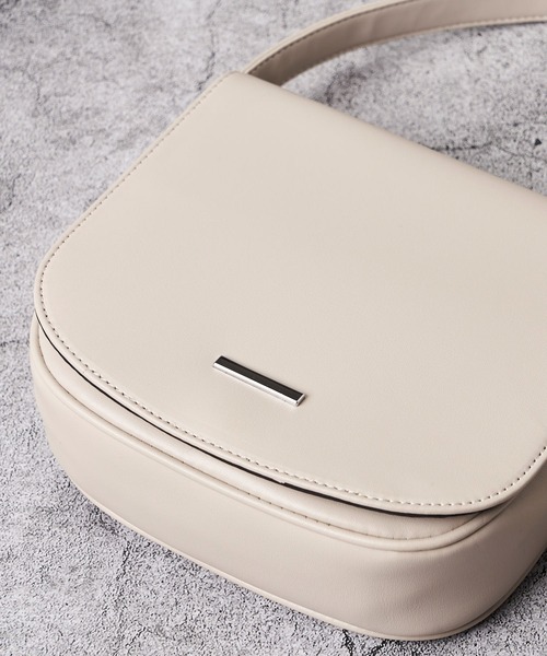 ADPOSION(アドポーション)の「ラウンド型ショルダーバッグ / フラップショルダーバッグ(ショルダーバッグ・レディース・ブラック/グレー/グリーン・FREE)」の9枚目の写真
