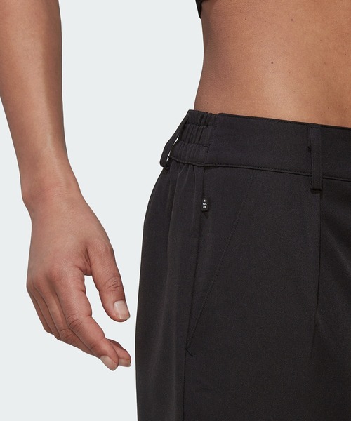 adidas（アディダス）の「アディカラー コンテンポ テーラード カーゴパンツ（ジェンダーニュートラル） / アディダスオリジナルス（レディース）（カーゴパンツ・レディース・ブラック・MEDIUM/X-SMALL/XX-LARGE/X-LARGE）」の4枚目の写真