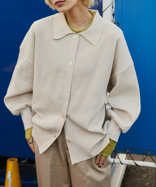 Auntie Rosa Holiday（アンティローザホリデー）の「襟付きオーバーサイズカーディガン（カーディガン/ボレロ・レディース・オフホワイト/ブラック/キャメル・FREE）」の2枚目の写真