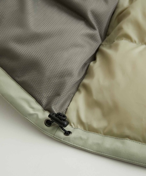 ADAM ET ROPE'（アダムエロペ）の「【ALLIED/アライド】ショートダウンジャケット/防水性/透湿性/保温性/ユニセックス（ダウンジャケット/コート・メンズ・ブラック/カーキ/ライトグリーン・S/M/L/XL）」の13枚目の写真