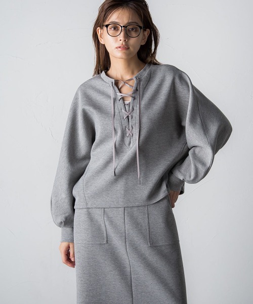 socolla（ソコラ）の「【socolla】前後2WAYドルマンダンボールプルオーバー≪WEB別注カラーあり/セットアップ対応≫（Tシャツ/カットソー・レディース・ブラック/ベージュ/グレー/オフホワイト・S/M）」の3枚目の写真