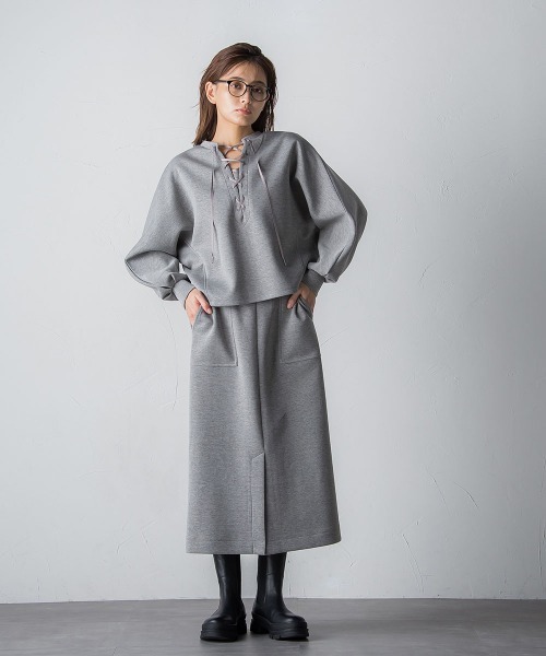 socolla（ソコラ）の「【socolla】前後2WAYドルマンダンボールプルオーバー≪WEB別注カラーあり/セットアップ対応≫（Tシャツ/カットソー・レディース・ブラック/ベージュ/グレー/オフホワイト・S/M）」の17枚目の写真