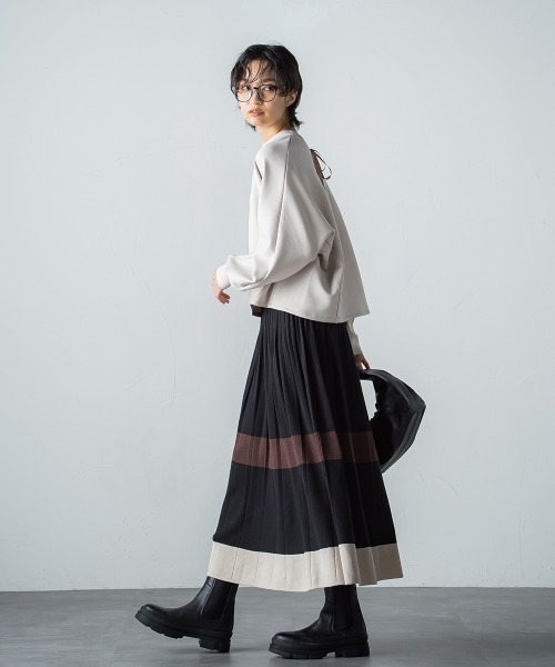 socolla（ソコラ）の「【socolla】前後2WAYドルマンダンボールプルオーバー≪WEB別注カラーあり/セットアップ対応≫（Tシャツ/カットソー・レディース・ブラック/ベージュ/グレー/オフホワイト・S/M）」の18枚目の写真